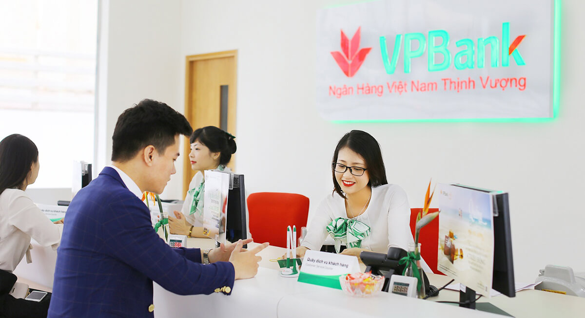 Mở thẻ đen ngân hàng VPBANK tại phòng giao dịch